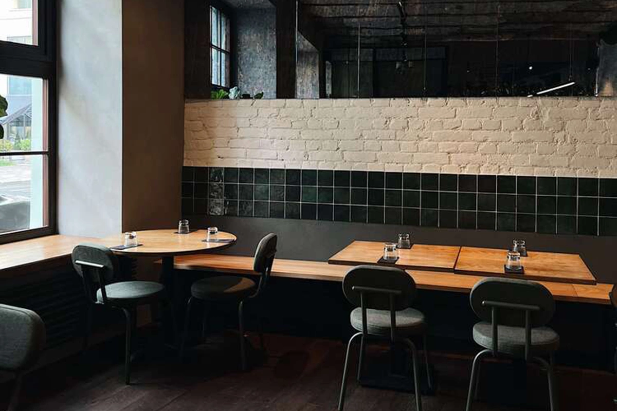 Бетон вместо паркета: почему ugly dining стал мощным трендом