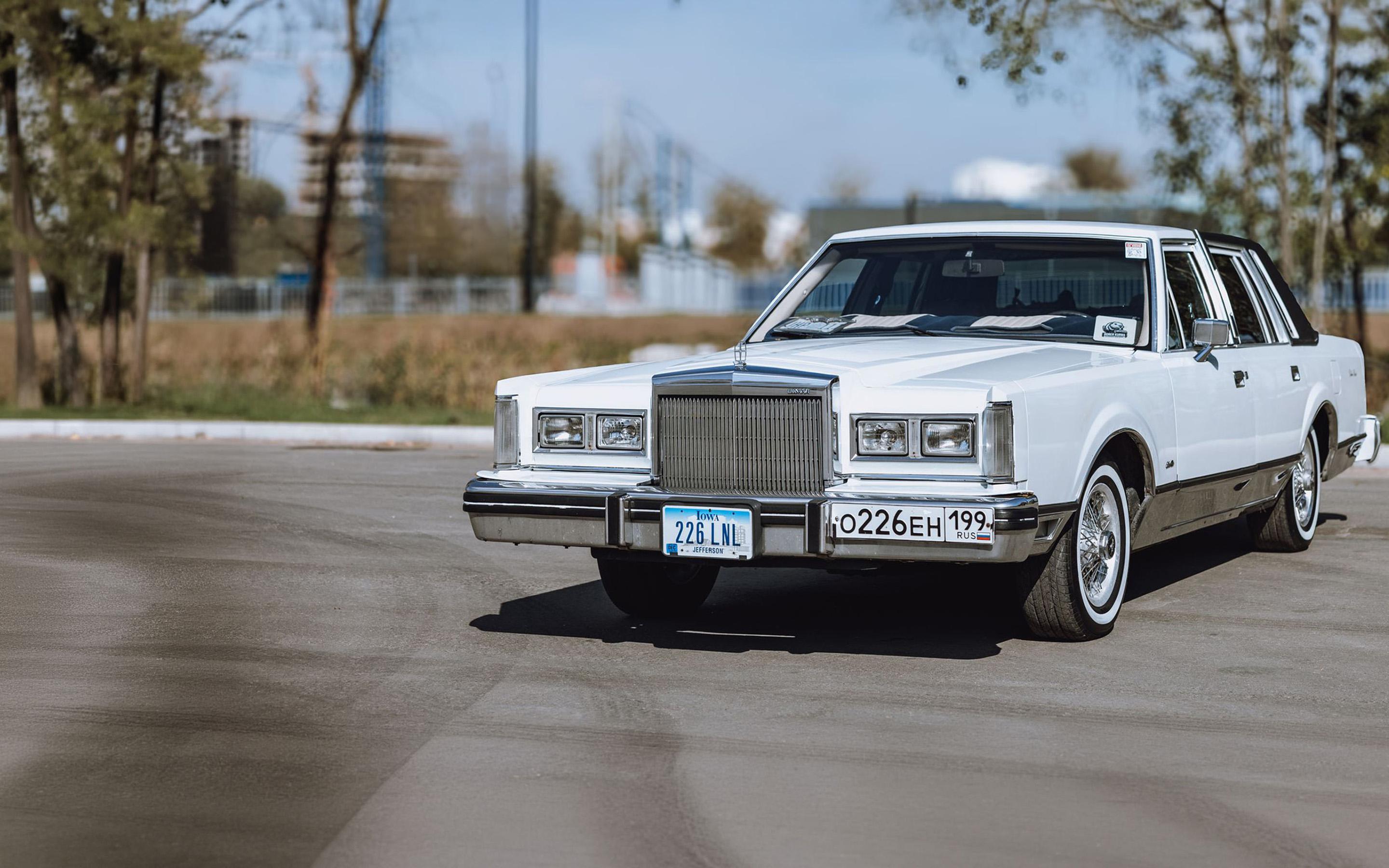 «У меня и у Майкла Джексона». Обзор того самого Lincoln из «Бригады»