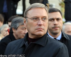 М.Касьянов выступил в суде в защиту М.Ходорковского