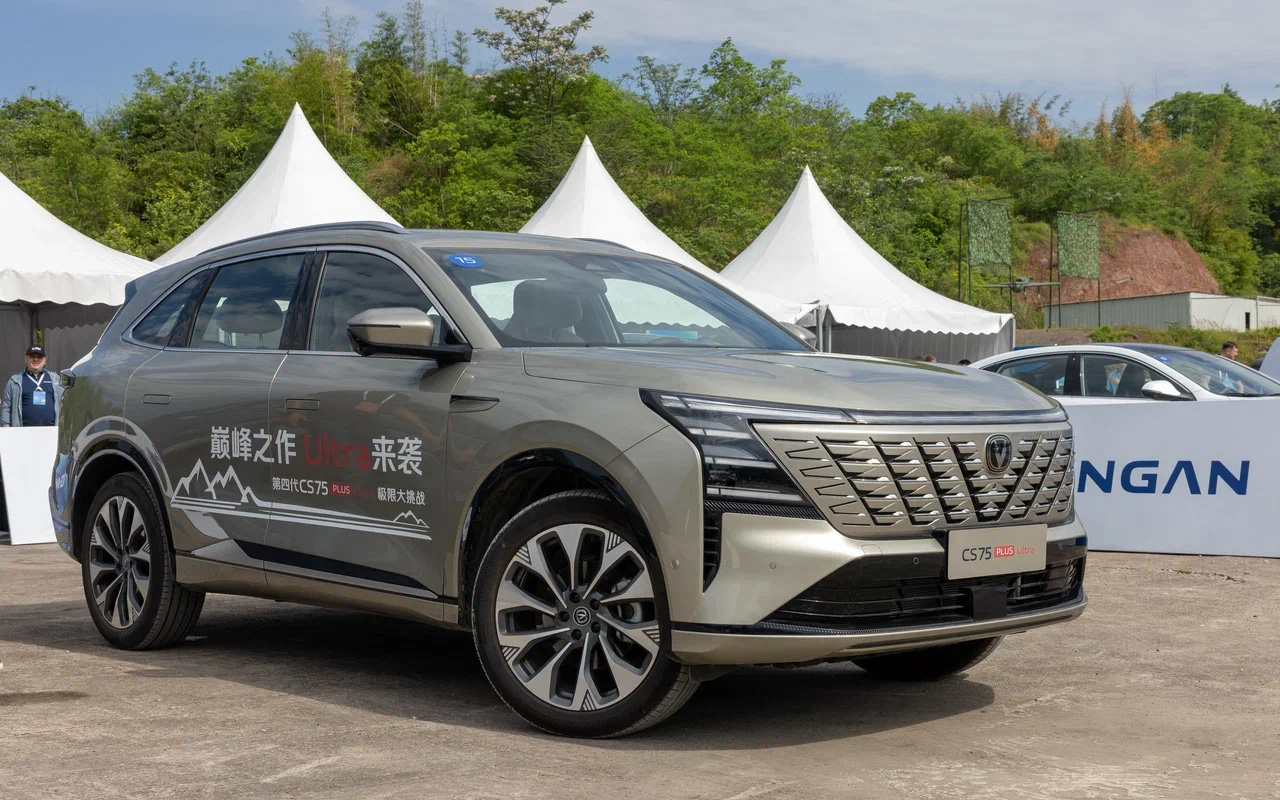 
            Четвертый пошел. Тест кроссовера Changan CS75 Plus нового поколения
        