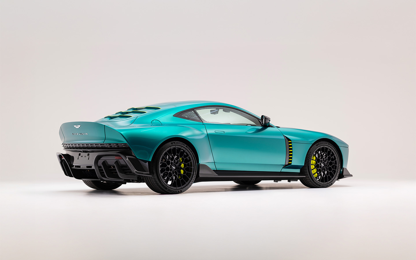 Aston Martin Valour