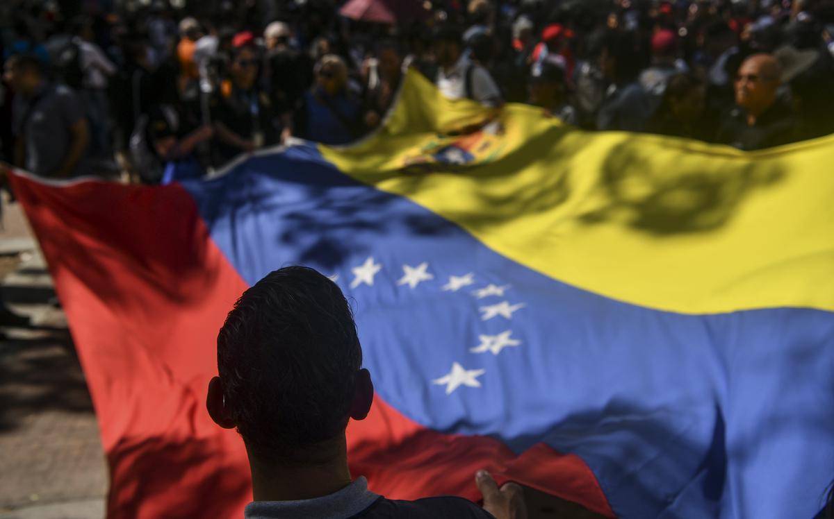 Reuters узнал, что Vitol направит в Венесуэлу растворитель для нефти