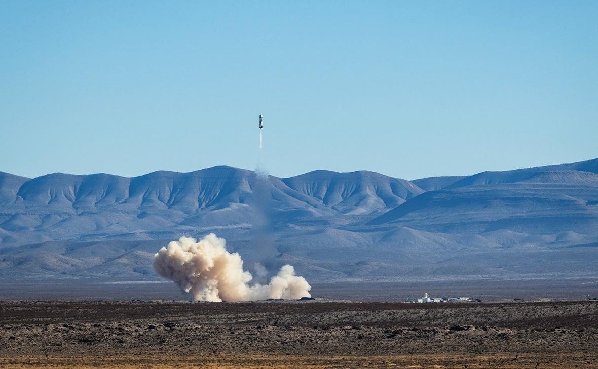 Ракета New Shepard NS-30 компании Blue Origin стартует с пусковой площадки компании № 1 в Ван-Хорне, штат Техас,&nbsp;США