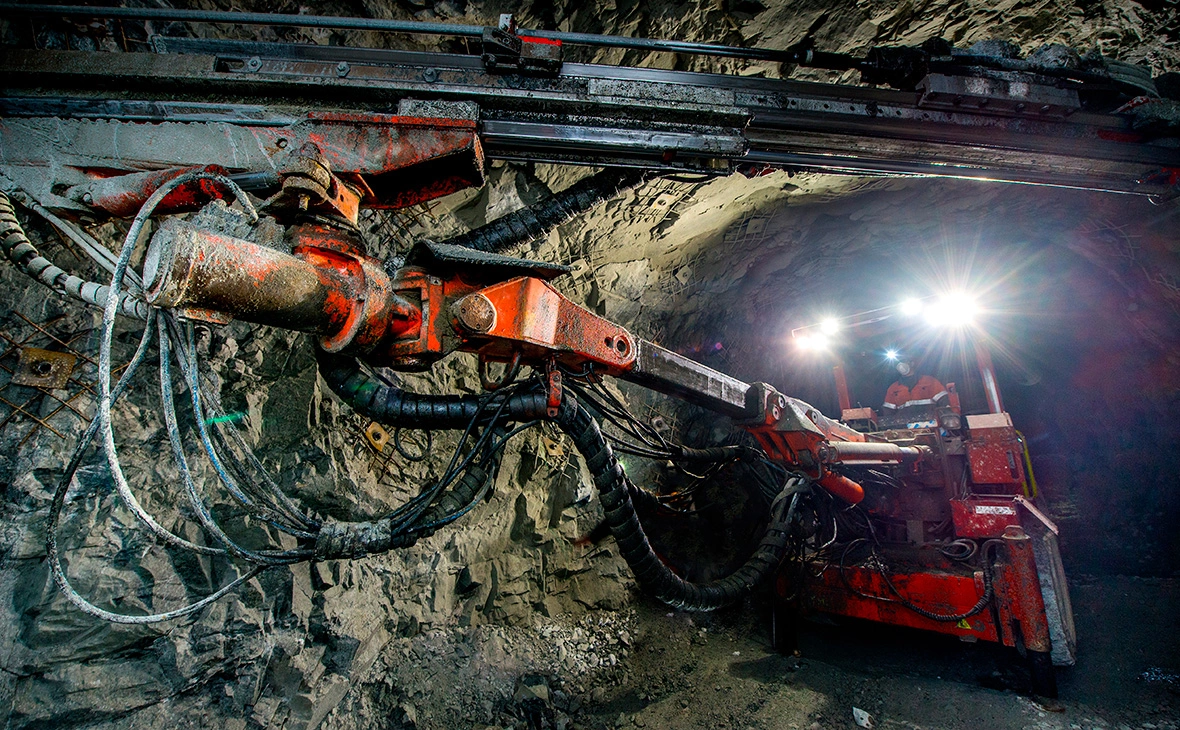 Mark Agnor / Shutterstock