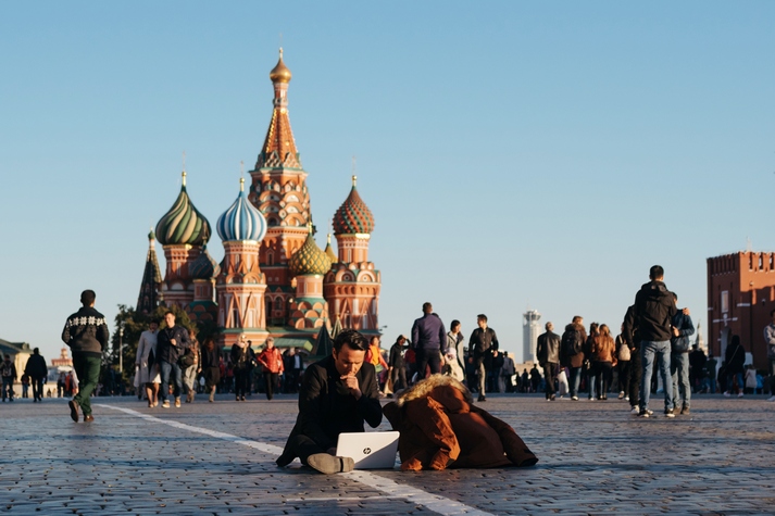 Будущее в смартфоне: как IT-компании предлагают улучшить жизнь москвичей