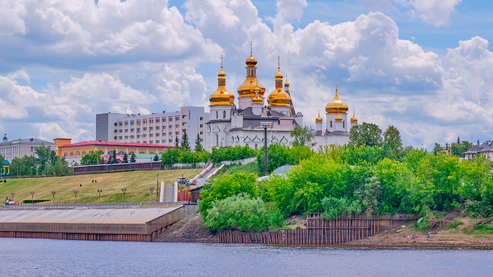Набережная города Тюмень