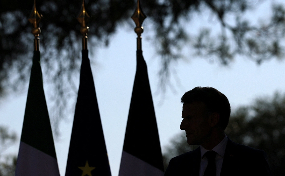 Manon Cruz / Reuters