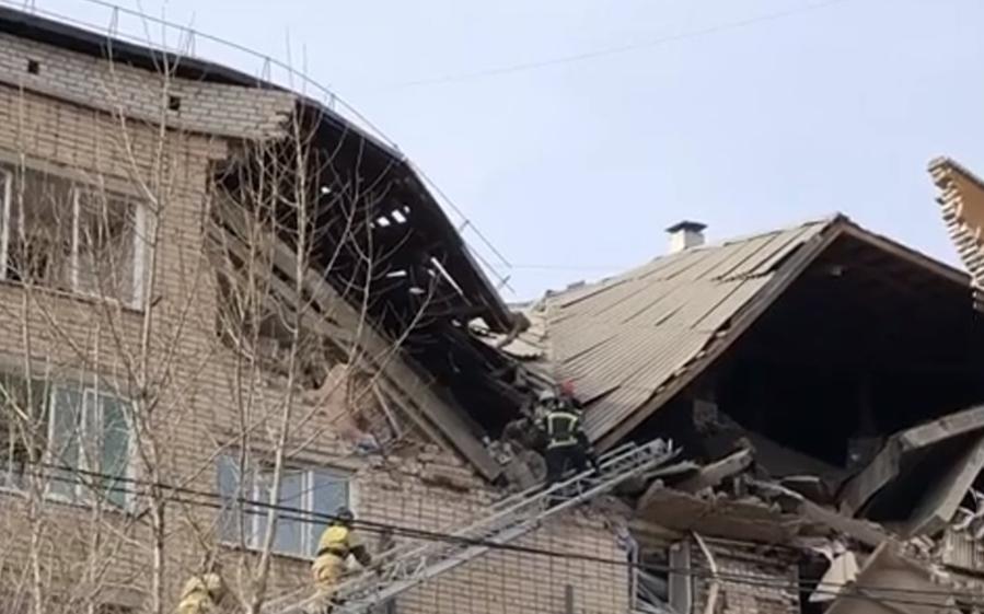 В Чите из-за взрыва газа в многоэтажном доме рухнули два этажа