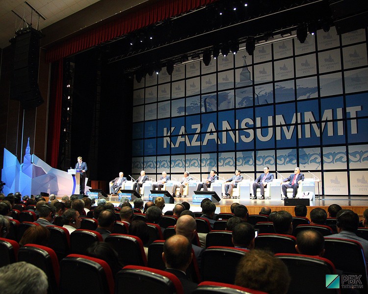 Рустам Минниханов обсудит итоги KazanSummit–2015 с главой ЦБ Эльвирой Набиуллиной