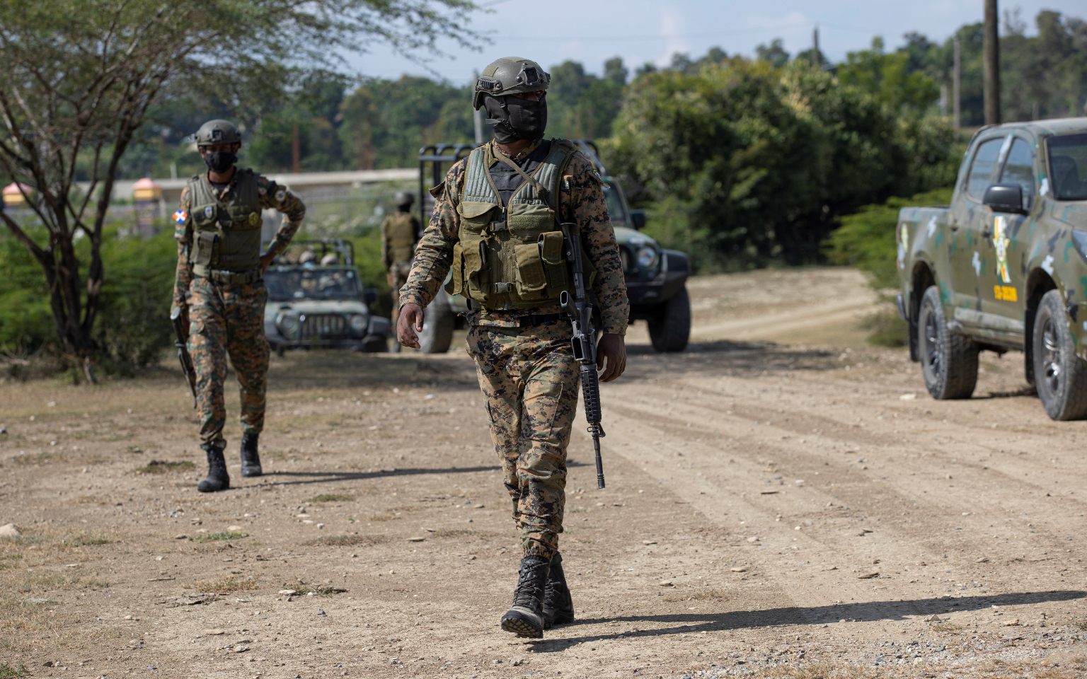 В Гаити группа вооруженных людей похитила доминиканского дипломата