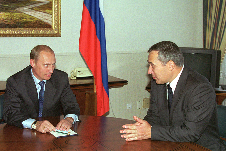 Встреча&nbsp;Владимира Путина (слева) и Анатолия&nbsp;Квашнина (справа)