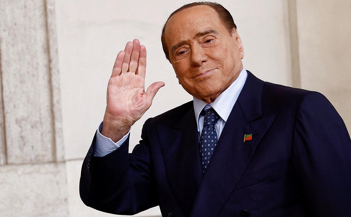 Берлускони назвал человека, способного найти решение по Украине