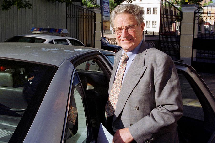 Джордж Сорос во время визита в Москву, 2000 год