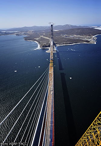 Владивосток и остров Русский соединили рекордным мостом 