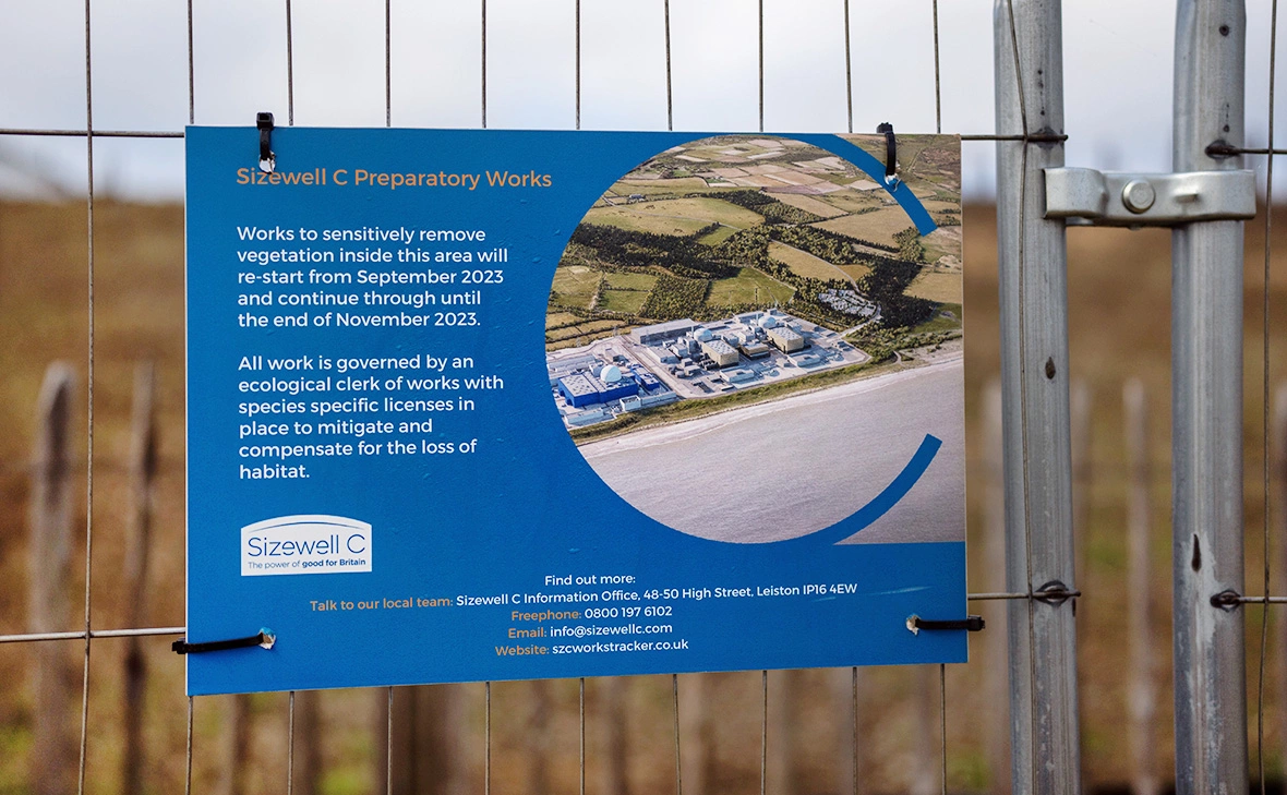 Carl Court / Getty Images