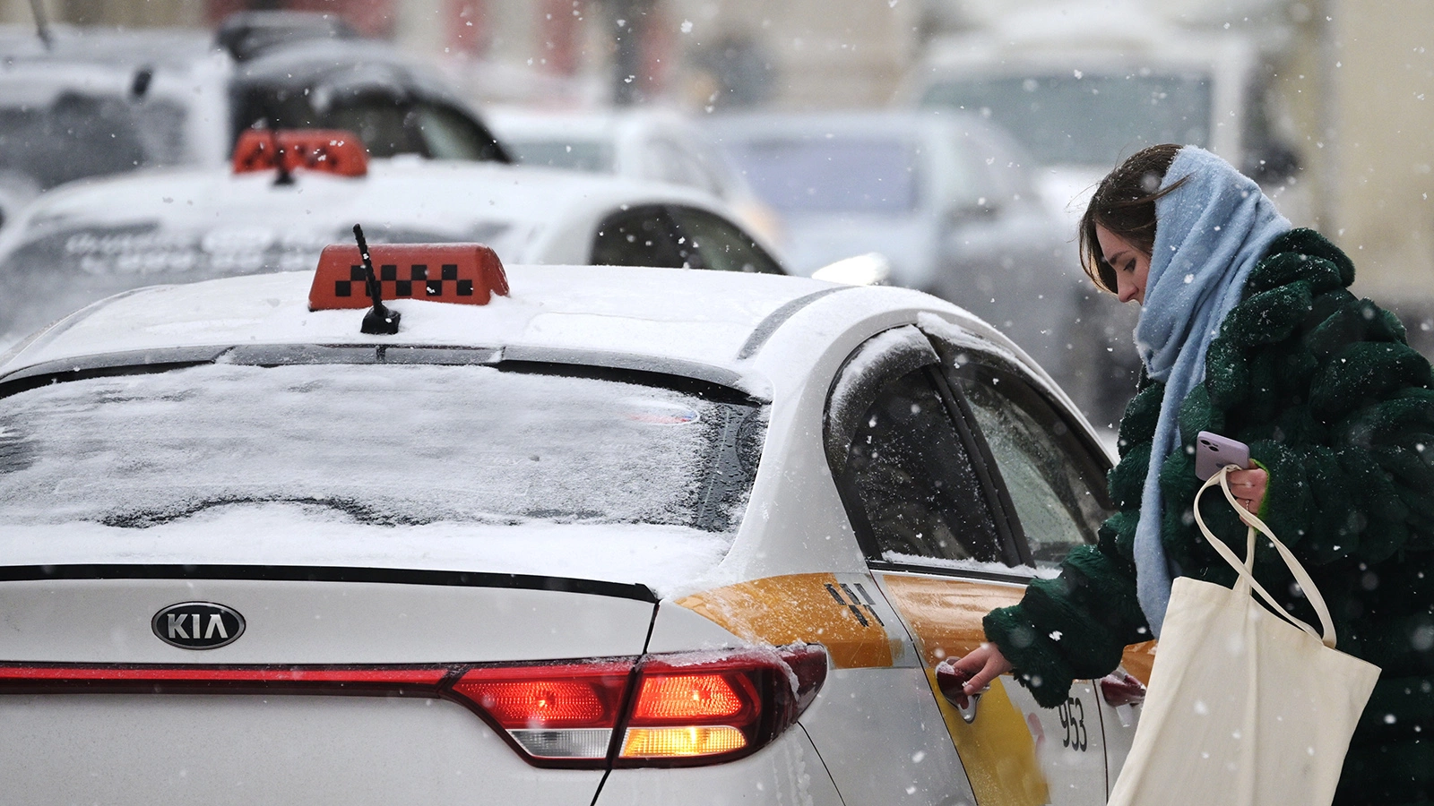 Цена на такси в России установила рекорд. Стоимость поездки в регионах