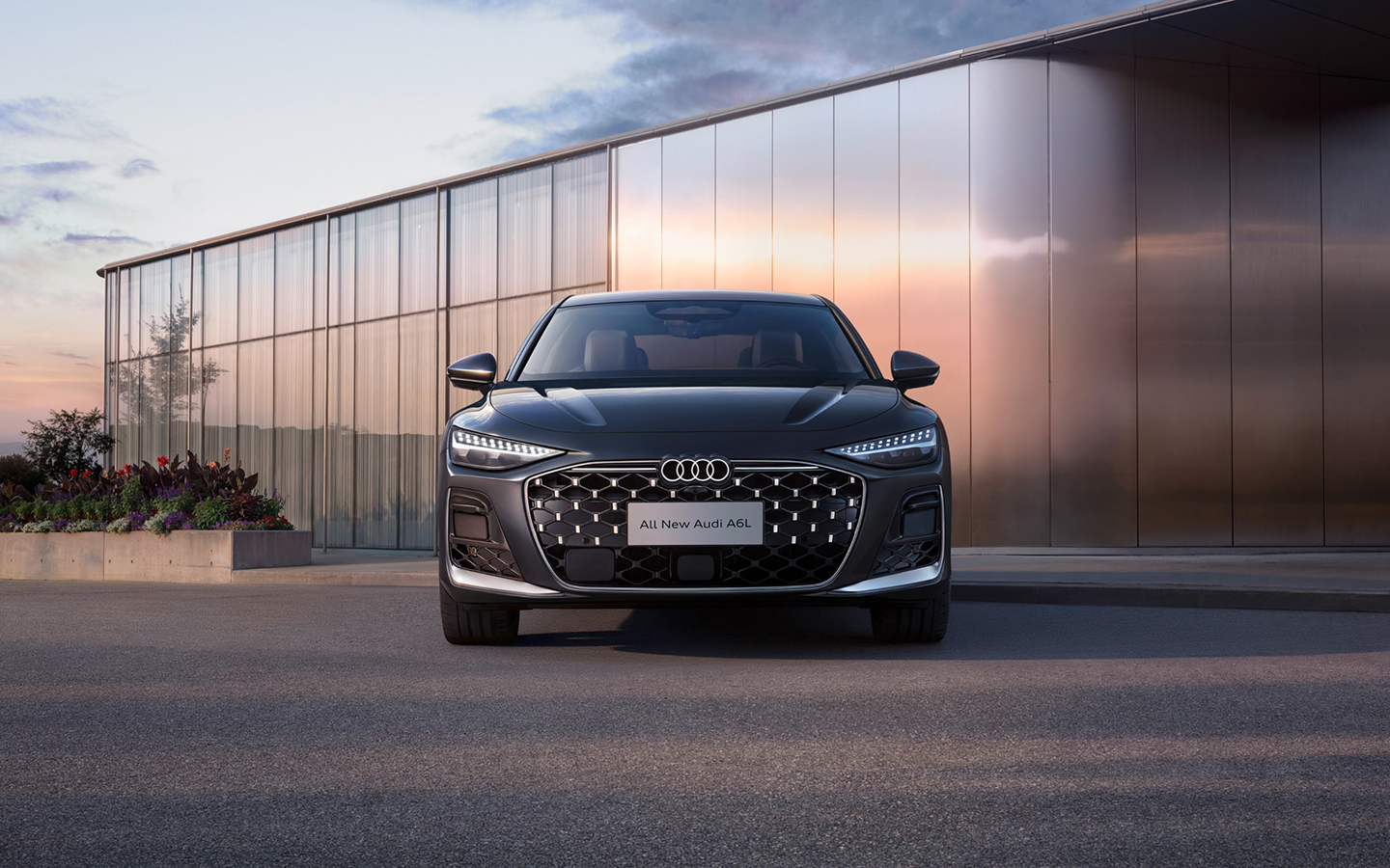 В Россию привезли новые Audi A6 L из КНР. Названы цены и версии