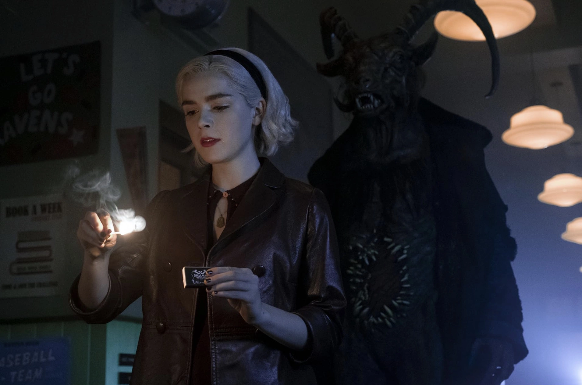 Кадр из сериала «Леденящие душу приключения Сабрины» (2018-2020)