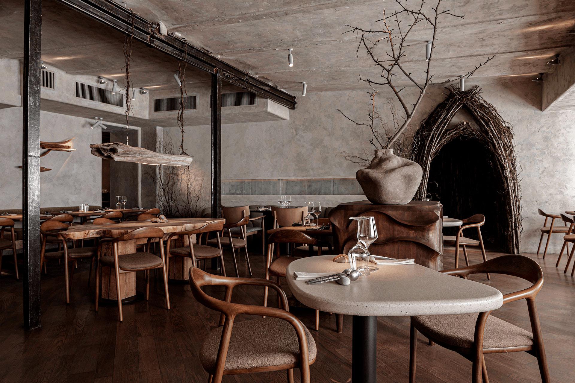 Интерьер ресторана &laquo;Айна&raquo;