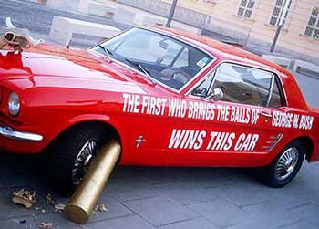 «Автомобильные войны»: принеси причиндалы Буша и выиграй Mustang