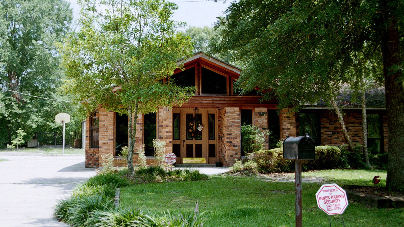 <p>Дом Бритни Спирс в городе Кентвуд, штат Луизиана</p>