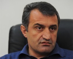 Южная Осетия: главный соперник А.Джиоевой отказался от участия в выборах