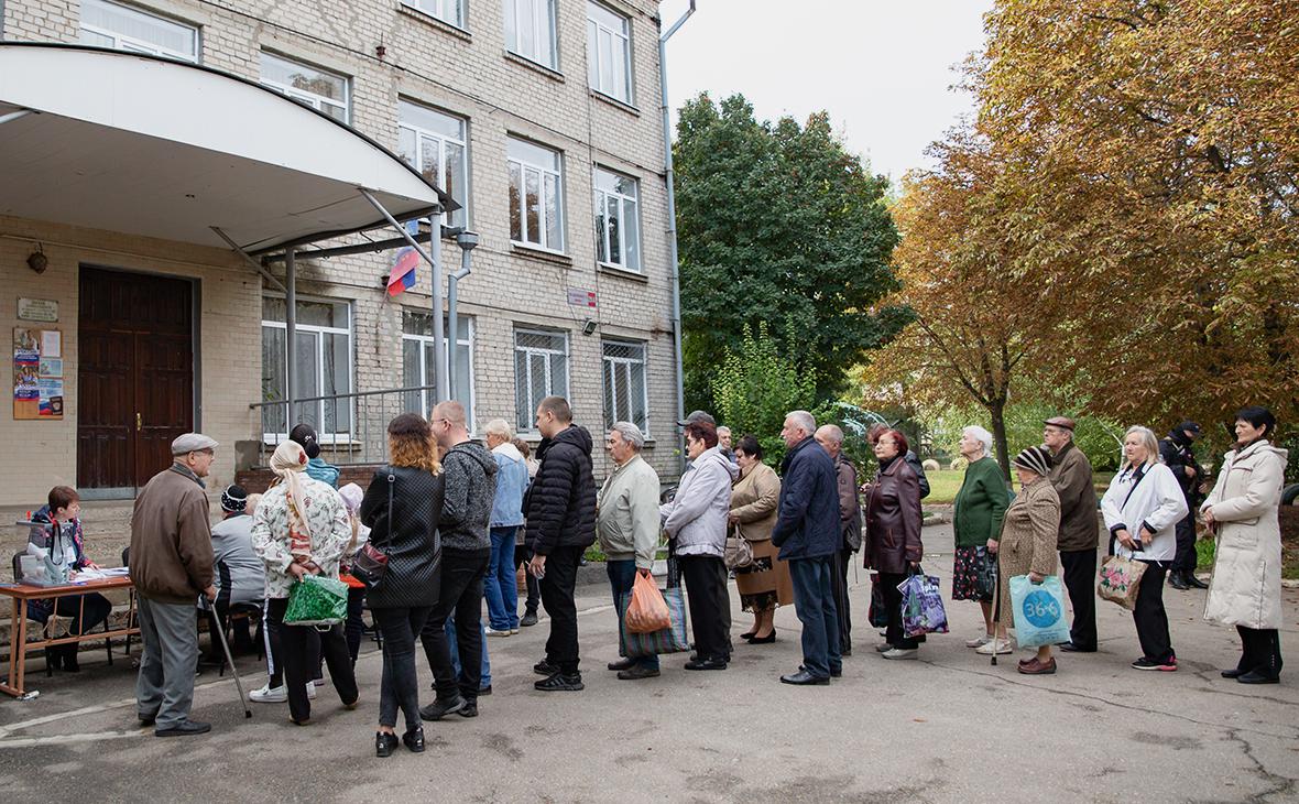 В ДНР, ЛНР, Запорожье и на Херсонщине завершился второй день референдума