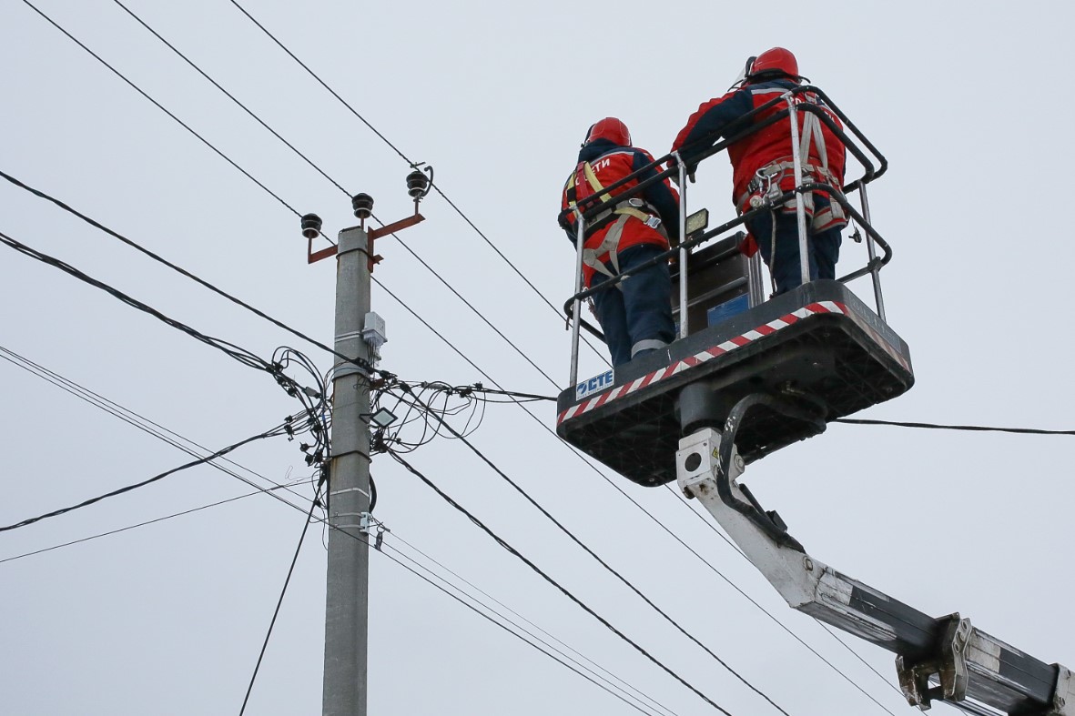 Электроснабжающие компании проведут реконструкцию проблемных участков сетей