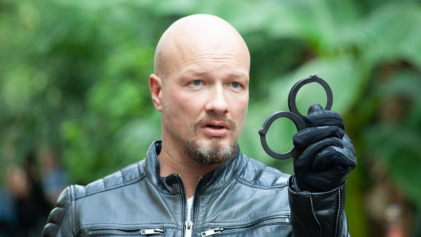 Кадр из сериала «Лихач»