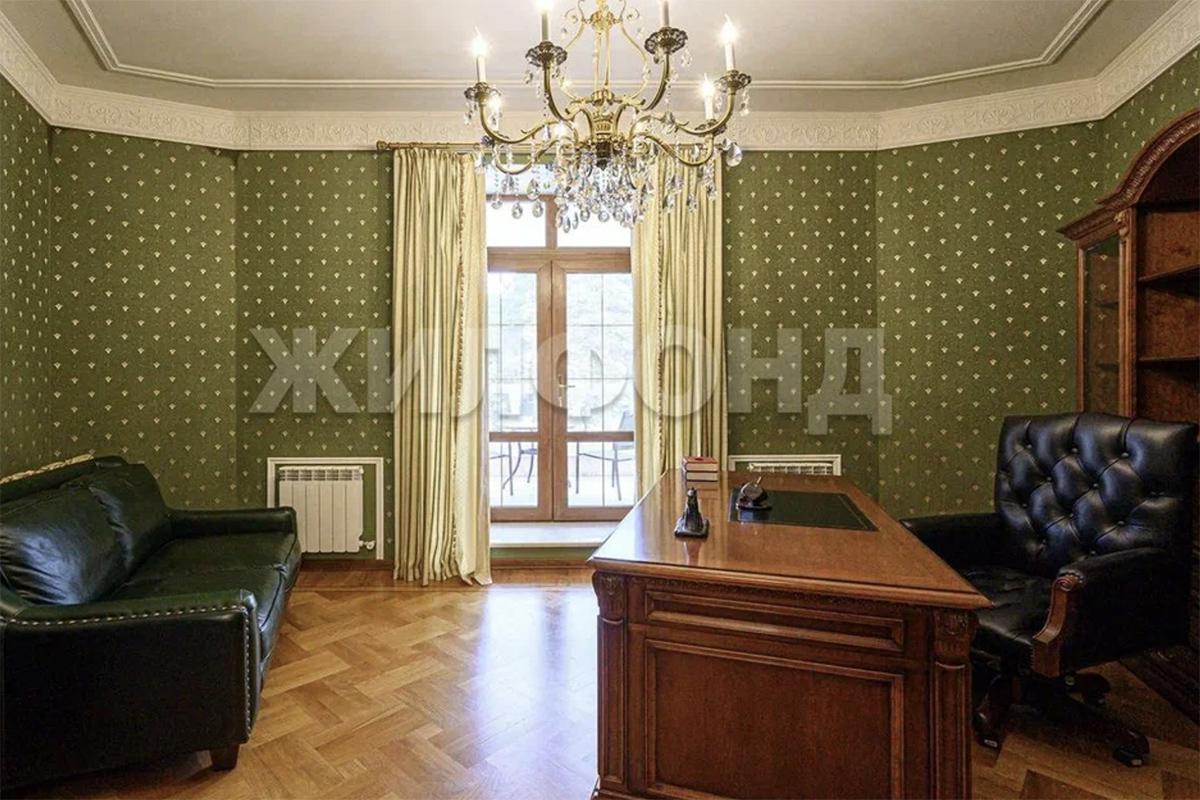 Как выглядят самые дорогие продающиеся в мегаполисах России дома