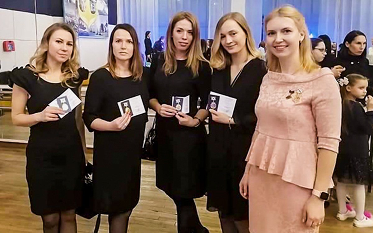В России появилась награда «Заслуженная жена подводника»