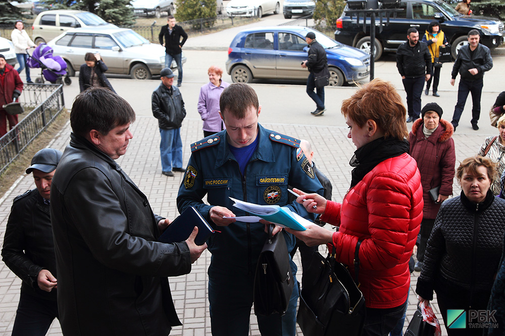 В Казани эвакуировали 620 учеников гимназии из-за дыма в столовой