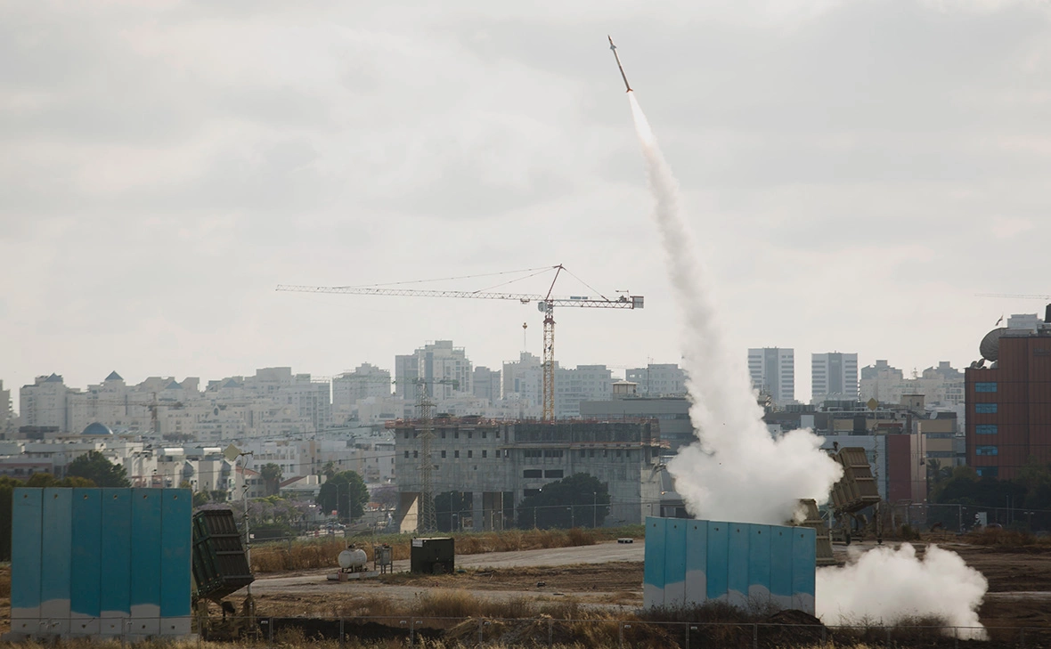 Amir Levy / Getty Images