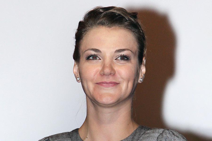 lesbiyanlar bilan karta oynash Badiiy filmlarda anal