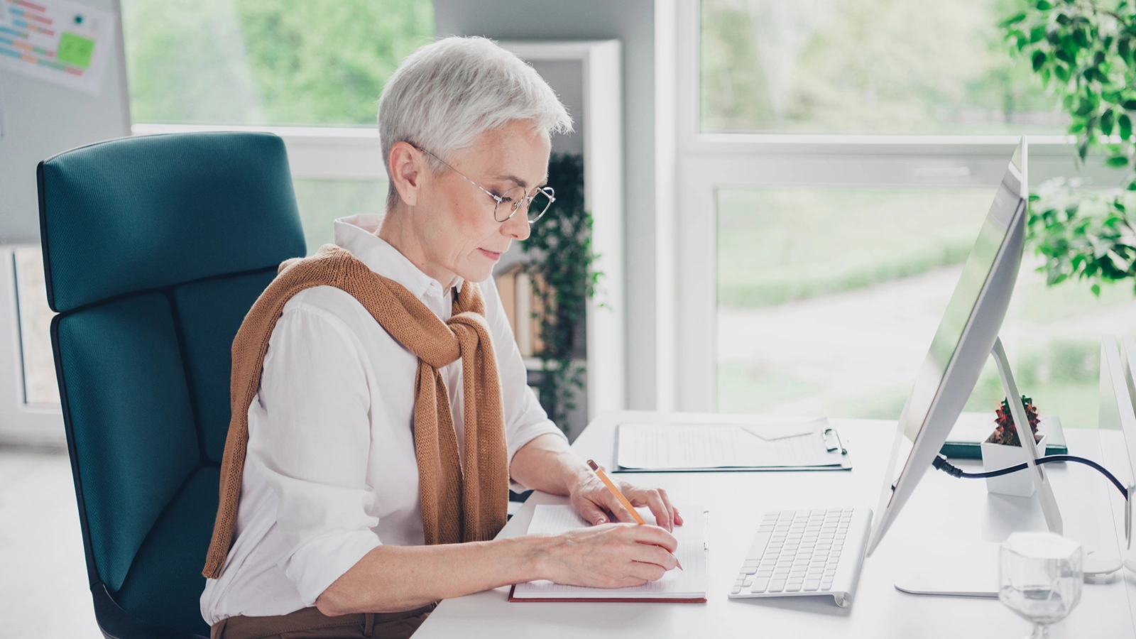Граждане старше 55 лет стали чаще искать работу. Вот в чем причина