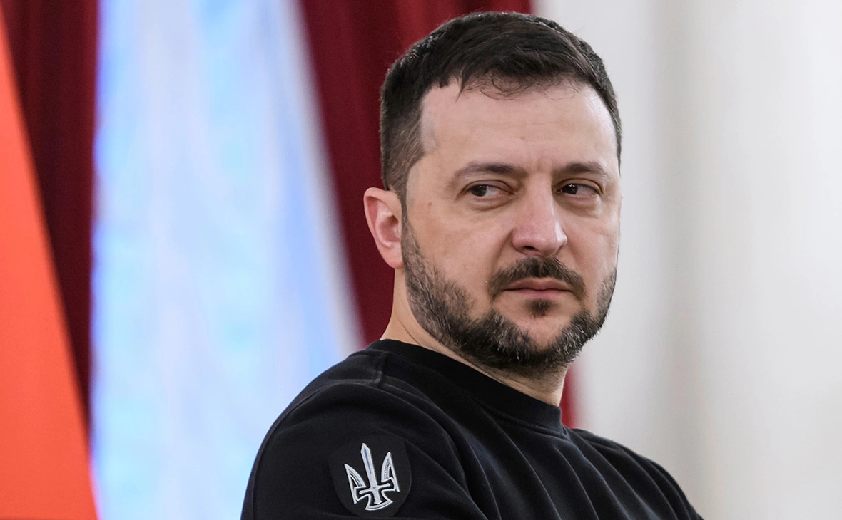 paparazzza / Shutterstock