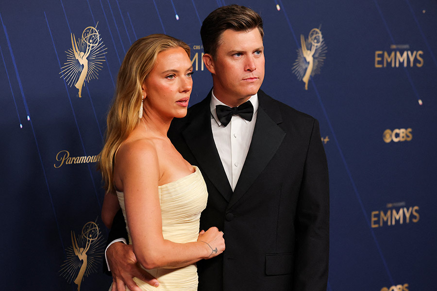 Актриса Скарлетт Йоханссон с супругом, комиком Колином Джостом