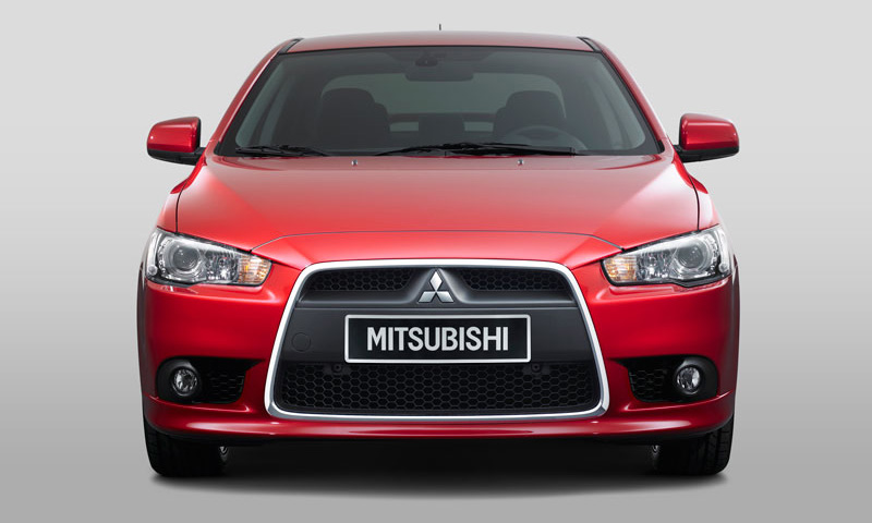 Новое лицо Mitsubishi Lancer. Первые фото