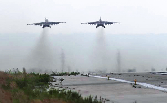 Российские самолеты Су-25СМ на&nbsp;авиабазе &laquo;Хмеймим&raquo; в&nbsp;Сирии