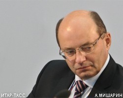 Губернатор Свердловской обл. А.Мишарин, пострадавший в ДТП, возвращается на свой пост