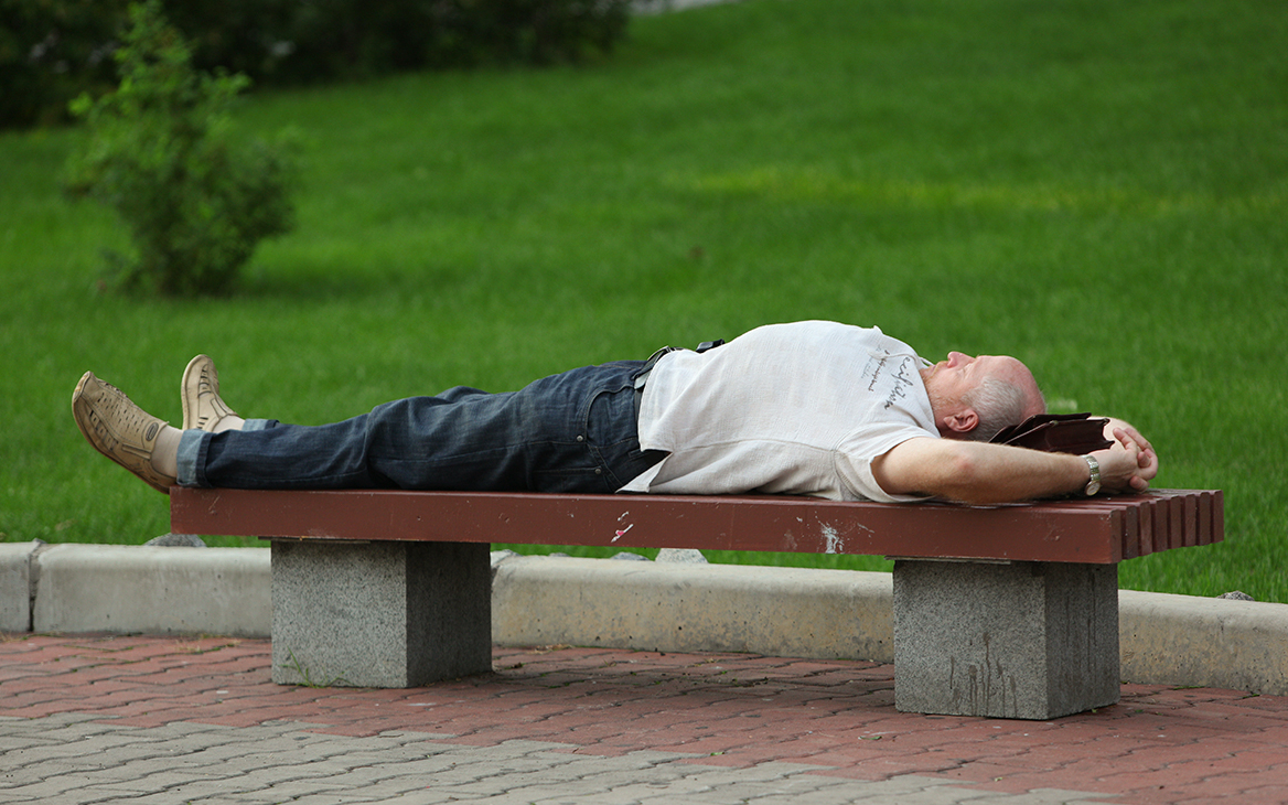 Россияне назвали самый популярный способ наладить проблему со сном