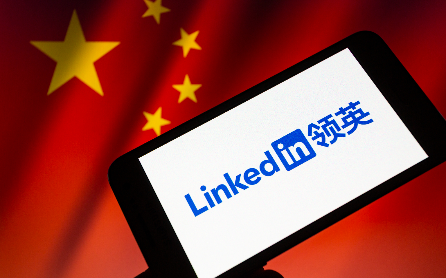 Разведка Нидерландов узнала о шпионаже России и Китая через LinkedIn