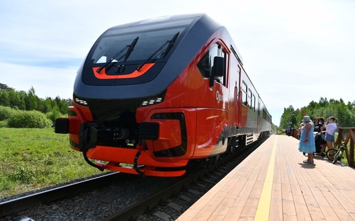 Поезд в Карелии (фото: gov.karelia.ru)