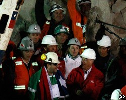 Аварийную шахту в Чили покинул последний спасатель