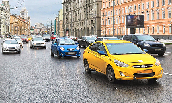 Первые беспилотные такси хотят запустить в Москве через 10 лет