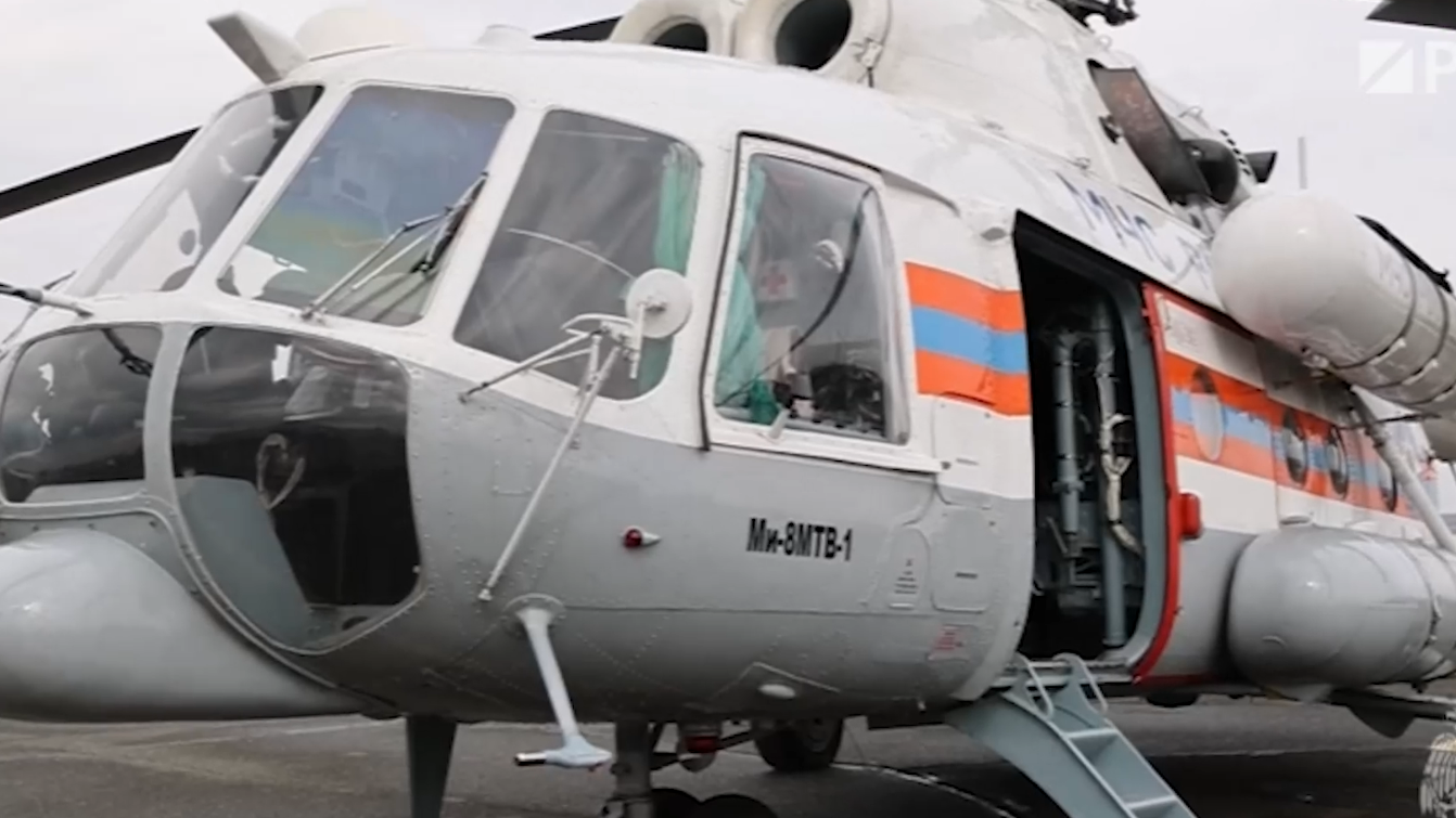 Глава МЧС с воздуха осмотрел затопленные территории Оренбургской области