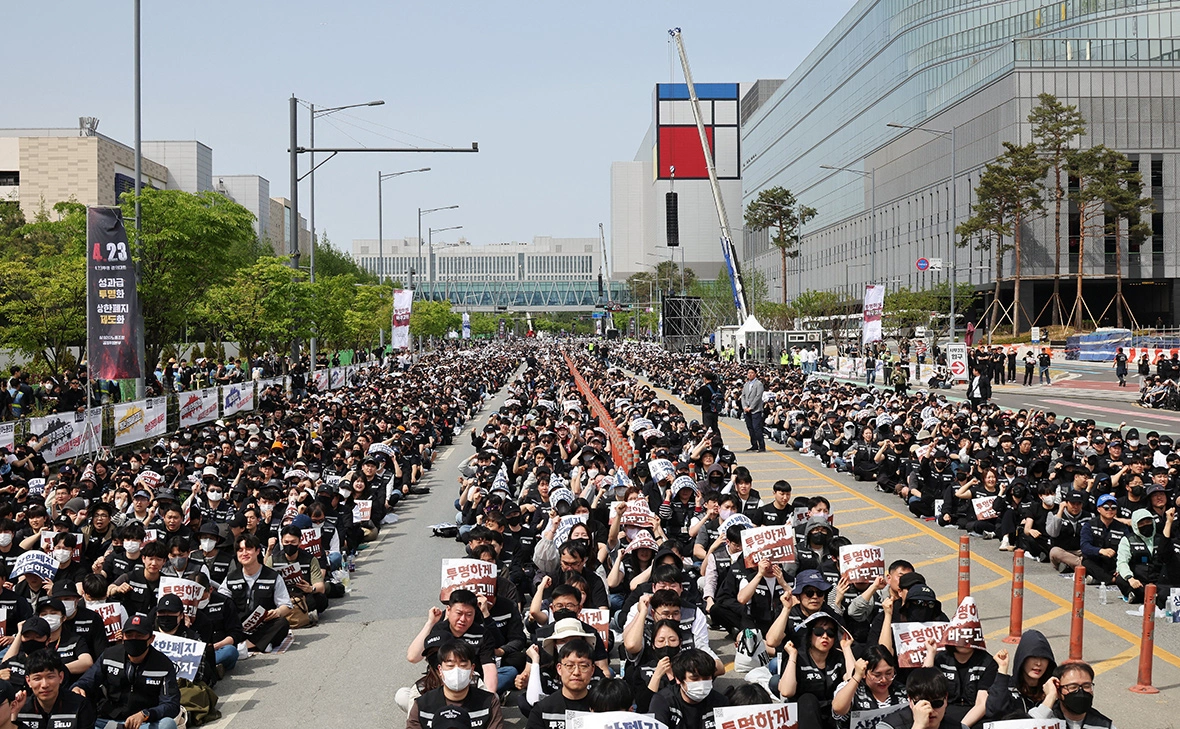 Kim Hong-Ji / Reuters