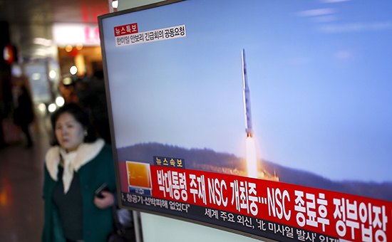 Новостной выпуск о&nbsp;запуске Пхеньяном баллистической ракеты. Сеул, Южная Корея
