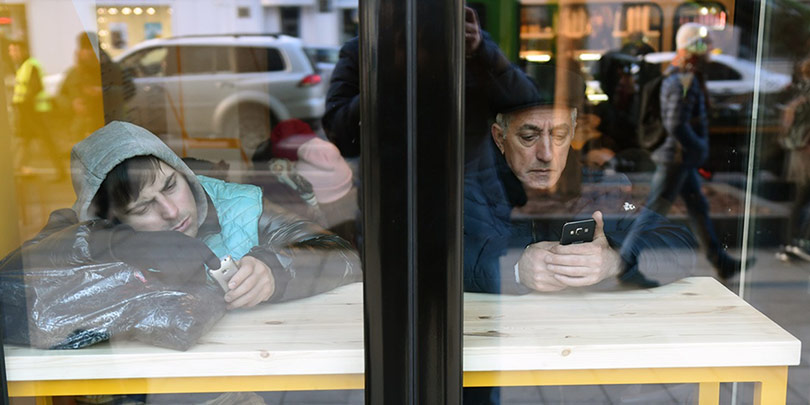 Популярность общественных сетей Wi-Fi снизилась за полгода в два раза