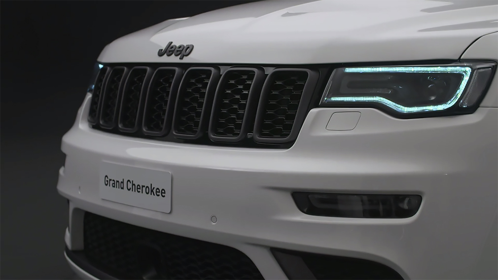 Jeep привез в Россию спортивную версию нового Grand Cherokee